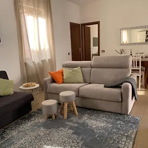 https://la-casetta-rosa.it-lombardy.com